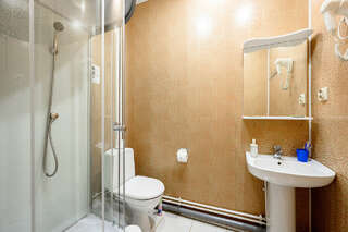 Отель Невский 111 Санкт-Петербург Стандартный двухместный номер с одной большой или двумя односпальными кроватями-15