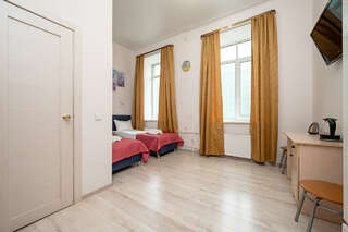 Отель Невский 111 Санкт-Петербург Стандартный двухместный номер с одной большой или двумя односпальными кроватями-11