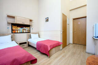 Отель Невский 111 Санкт-Петербург Стандартный улучшенный двухместный номер с одной большой или двумя односпальными кроватями-10