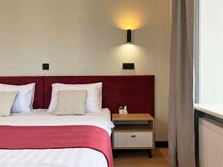 Отель Невский 111 Санкт-Петербург Полулюкс с панорамным видом и окном в ванной-7